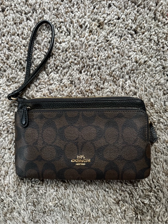 Coach Handbags - Coach Double Sip Wallet Wristlet